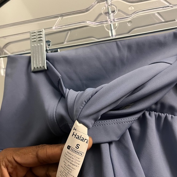 HALARA Women's High-Waisted Light Blue Shorts - Picture 4 of 4